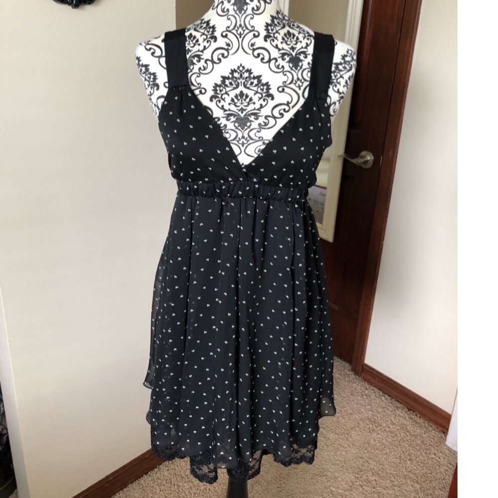 Adorable Heart Dress 🖤